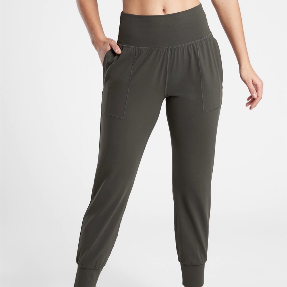 Athleta Salutation Jogger XS